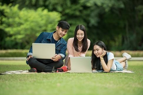 College Hacks Every Student Should Know 1 COLLEGE HACKS