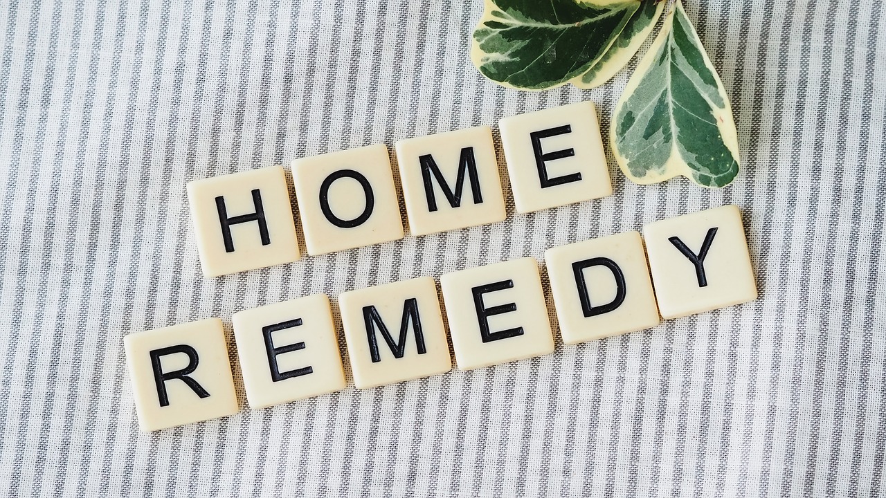 5 Home Remedies to get rid of Dandruff 2 home remedy 4923848 1280